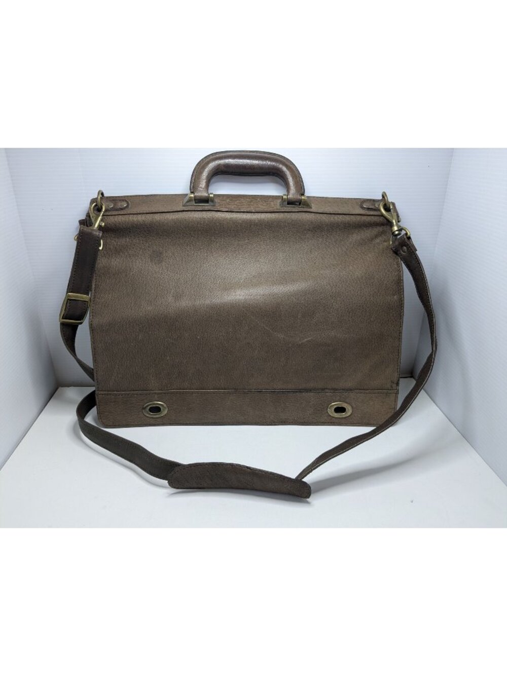 Wilsons Leather Brown Leather Briefcase Messenger Bag Top Handle Shoulder Strap